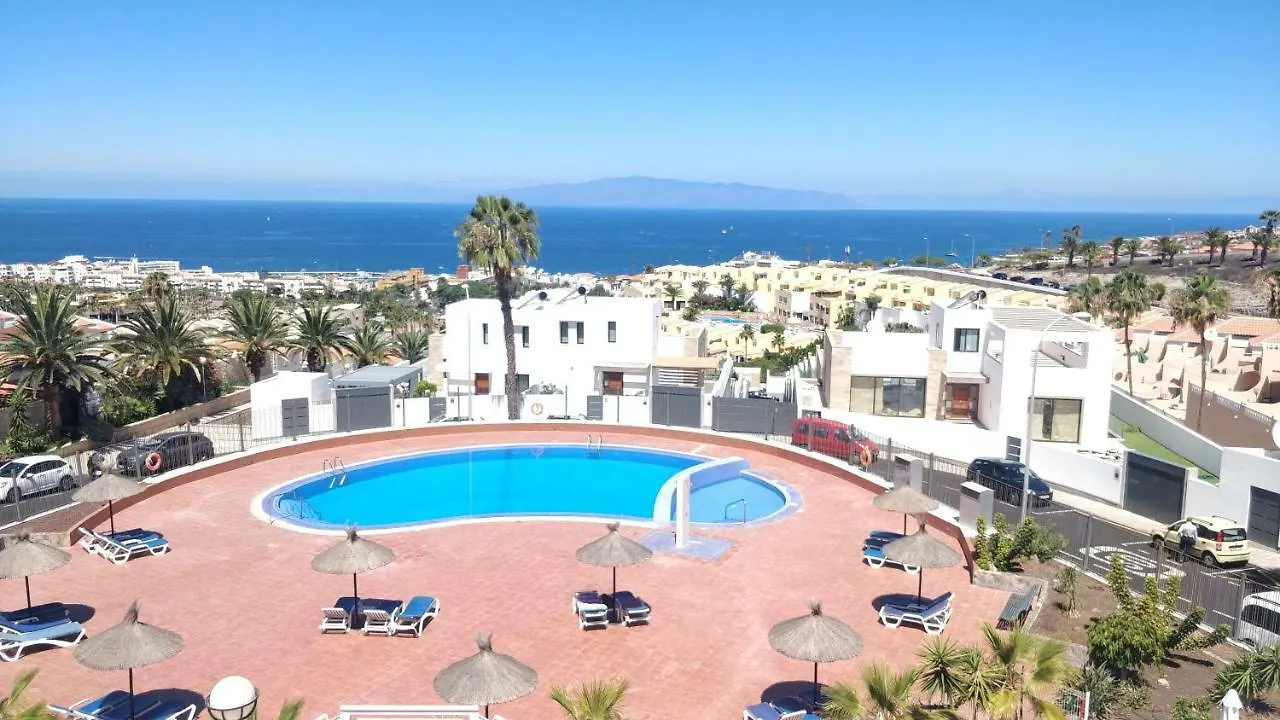 New Deluxe Stunned Seaview 2 Bed Apt Costa Adeje  0*, Costa Adeje (Tenerife)